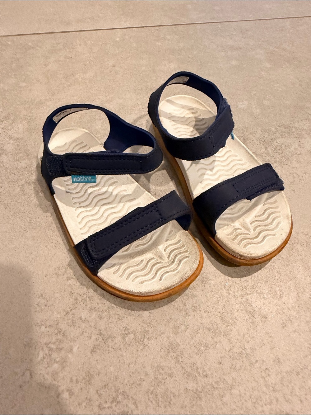 Native10 size boys girls Kids' Sandals in Navy - Lightweight Velcro Straps